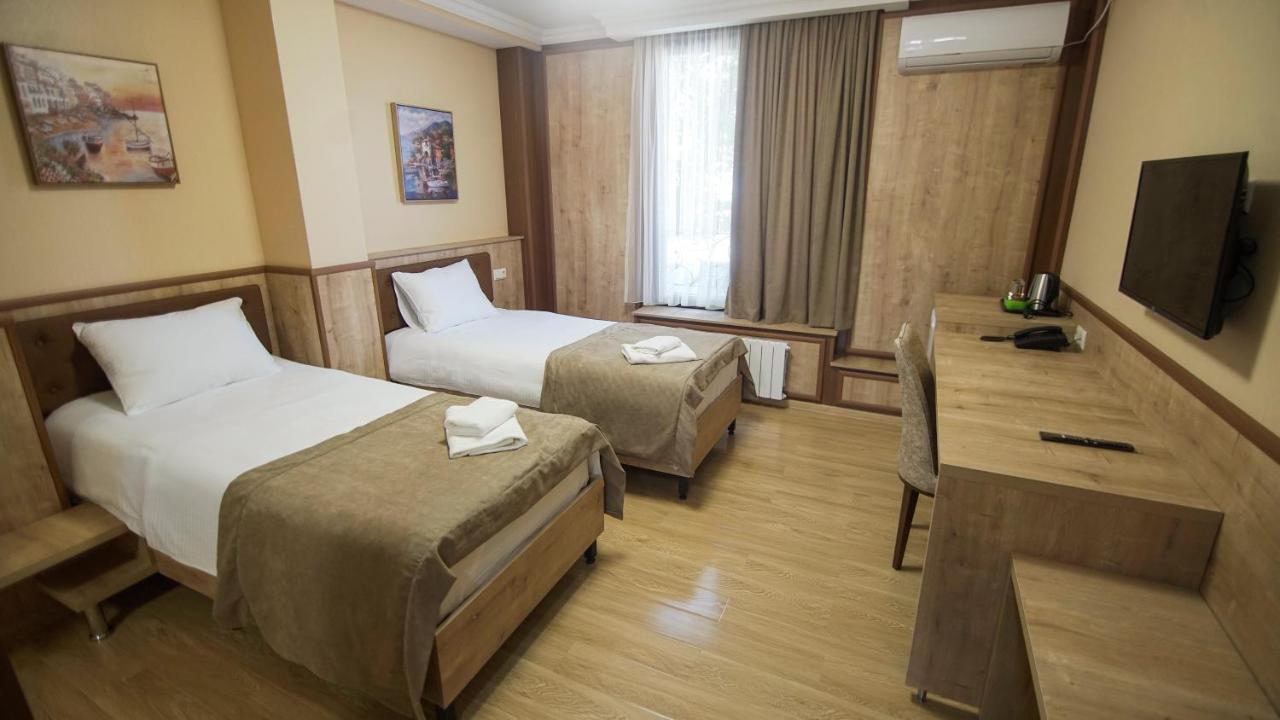 Hotel Juralius Tbilisi Exterior foto