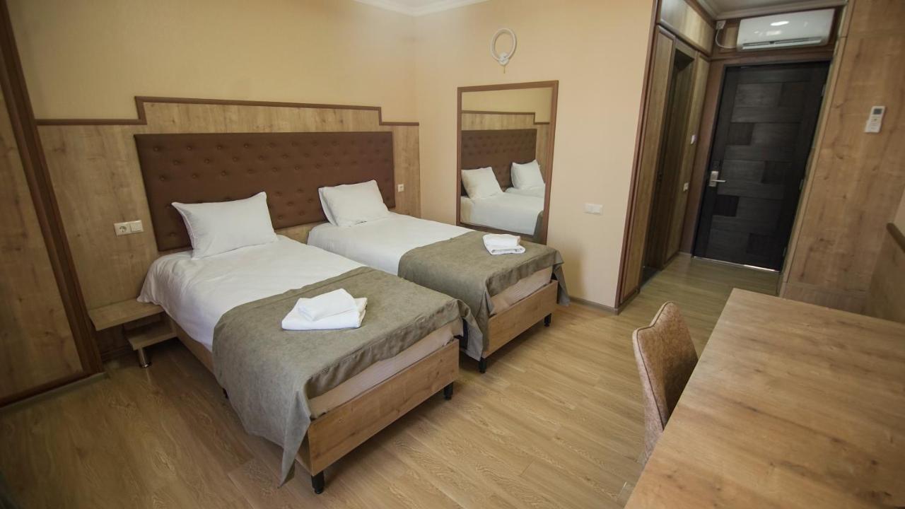 Hotel Juralius Tbilisi Exterior foto